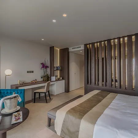 Cap D'antibes Готель 5*