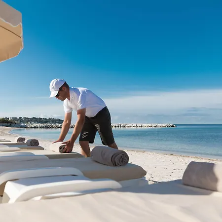 Cap D'antibes Готель