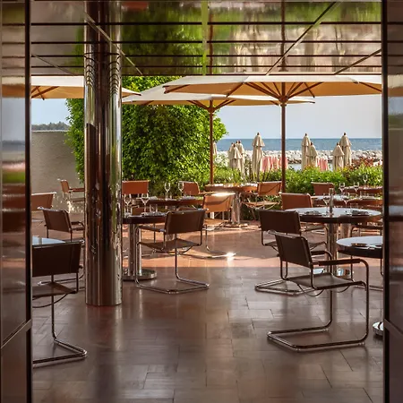 Cap D'antibes Готель 5*