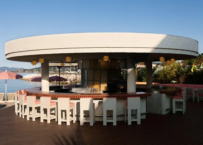 卡普昂蒂布海滩酒店 酒店