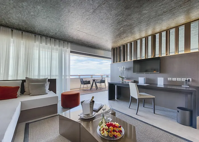 卡普昂蒂布海滩酒店 酒店 胡安莱潘